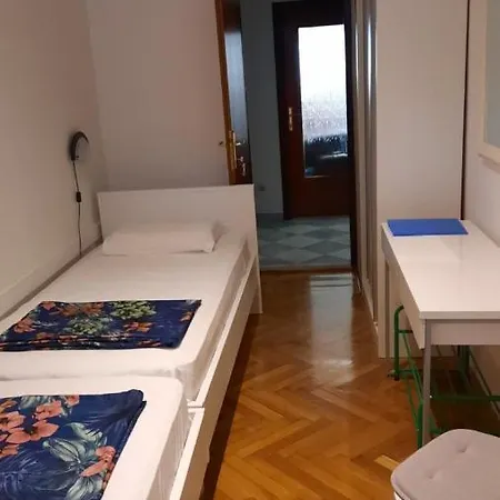 Aida Guest house