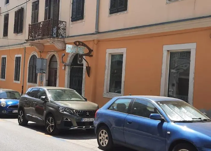 Aida 게스트하우스 *